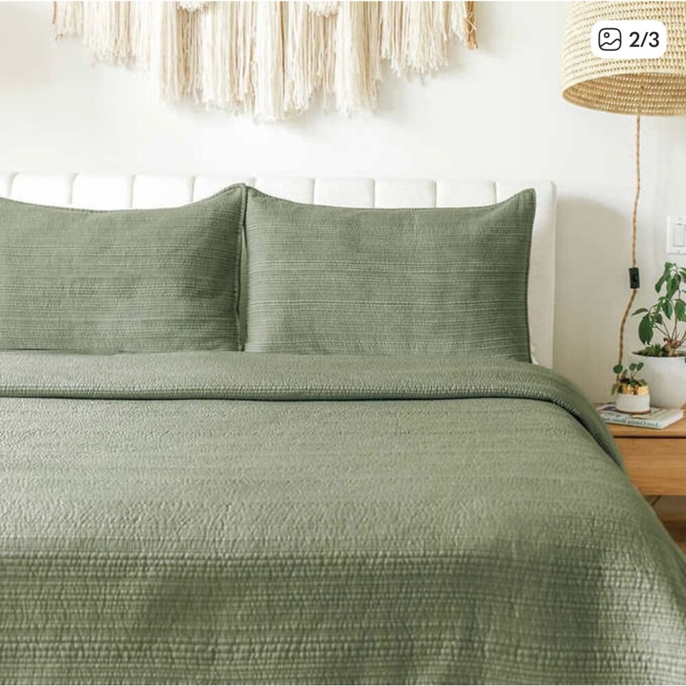 OLIVE GREEN Jennifer Adams — 3-Piece Quilt Set - Picture 2 of 7